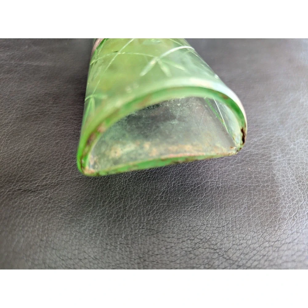 Vintage‎ Green Etched Uranium Glass Car Bud Vase Antique Dashboard Budvase